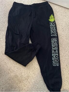 Black 'Merry Grinchmas' Graphic Jogger Sweatpants